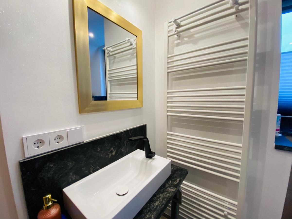 Ferienhaus zur Waldauer Höhe mit 3 SZ, 120qm&40qm Balkon Schleusingen Exterior foto