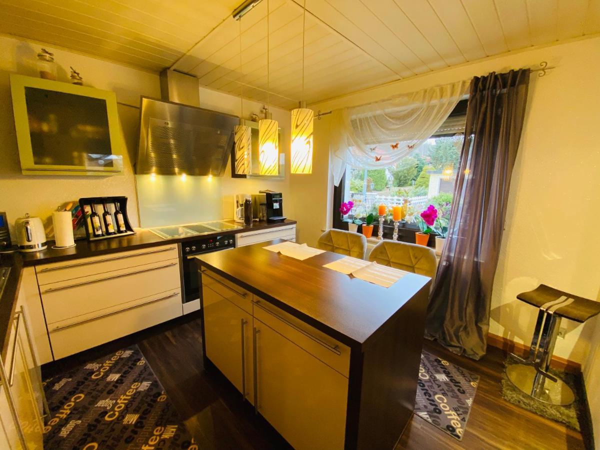 Ferienhaus zur Waldauer Höhe mit 3 SZ, 120qm&40qm Balkon Schleusingen Exterior foto