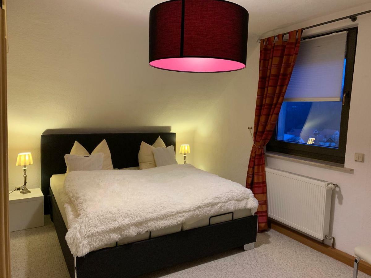 Ferienhaus zur Waldauer Höhe mit 3 SZ, 120qm&40qm Balkon Schleusingen Exterior foto
